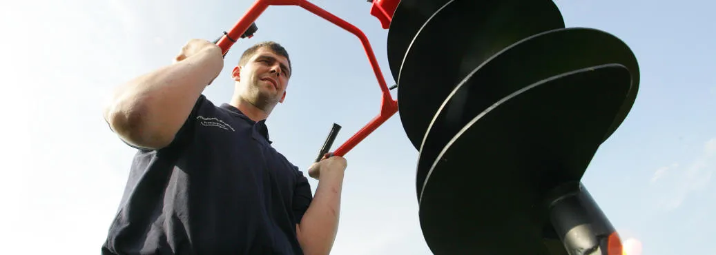 Pflanzfuchs in actie op het terrein